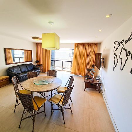 Apartamento Pe Na Areia - Praia Do Forte Кабо Фрио Екстериор снимка